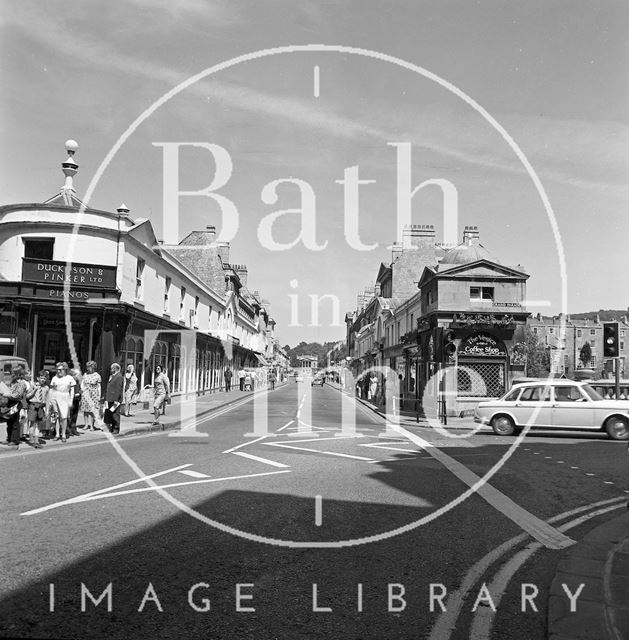 Pulteney Bridge from Bridge Street, Bath c.1977