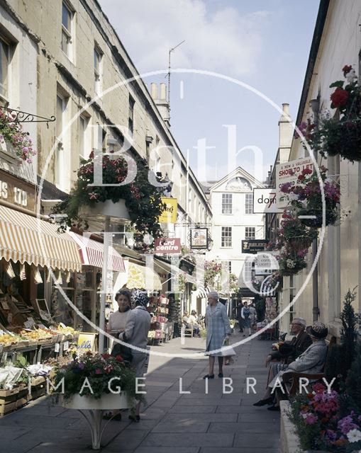 A view of a busy Northumberland Place, Bath c.1976