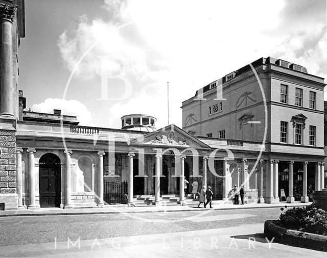 The mineral fountain and entrance to King's and Queen's Bath c.1973