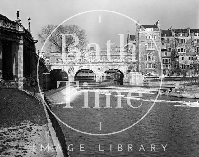 Pulteney Bridge and weir, Bath c.1973