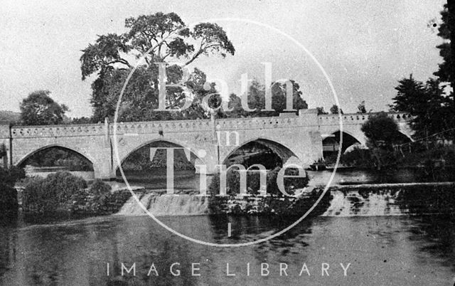 The toll bridge at Bathampton c.1900