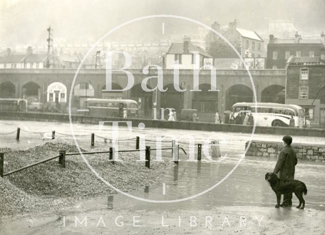 Flooding on the river Avon at Broad Quay, Bath c.1960