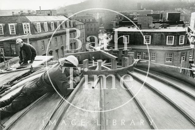 Construction on the roof of Seven Dials Centre is Sawclose, Bath 1992