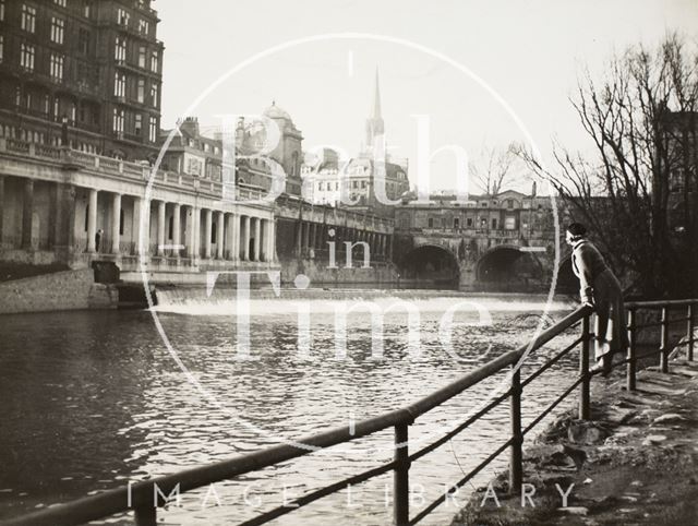 Pulteney Bridge, weir and Grand Parade, Bath c.1930