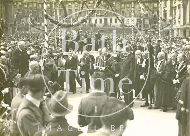 The Marquess of Bath removing the tolls at Cleveland Bridge, Bath 1929