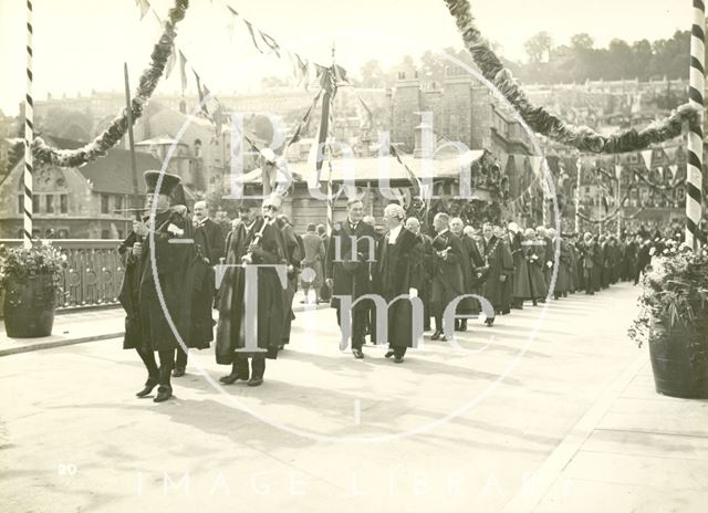 The Marquess of Bath removing the tolls at Cleveland Bridge, Bath 1929