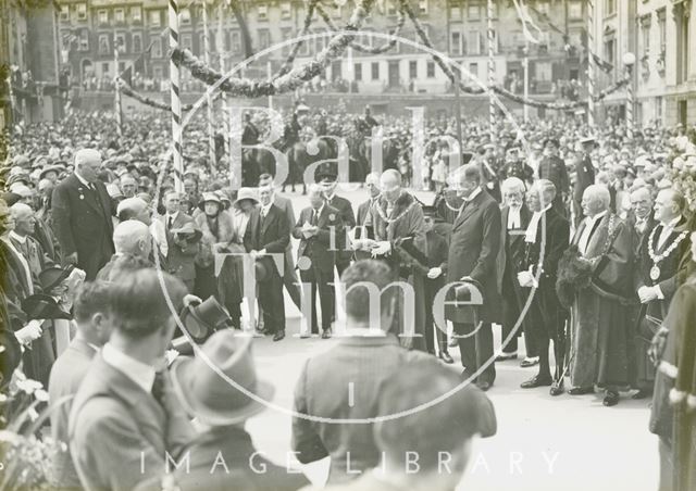 The Marquess of Bath removing the tolls at Cleveland Bridge, Bath 1929