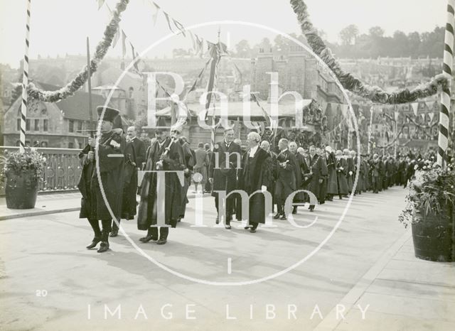 The Marquess of Bath removing the tolls at Cleveland Bridge, Bath 1929