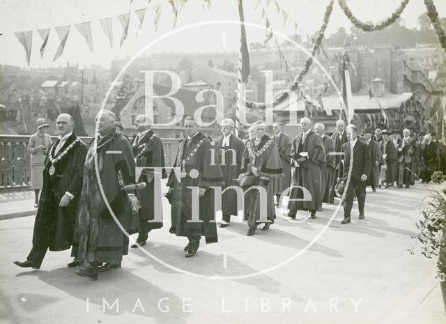 The Marquess of Bath removing the tolls at Cleveland Bridge, Bath 1929