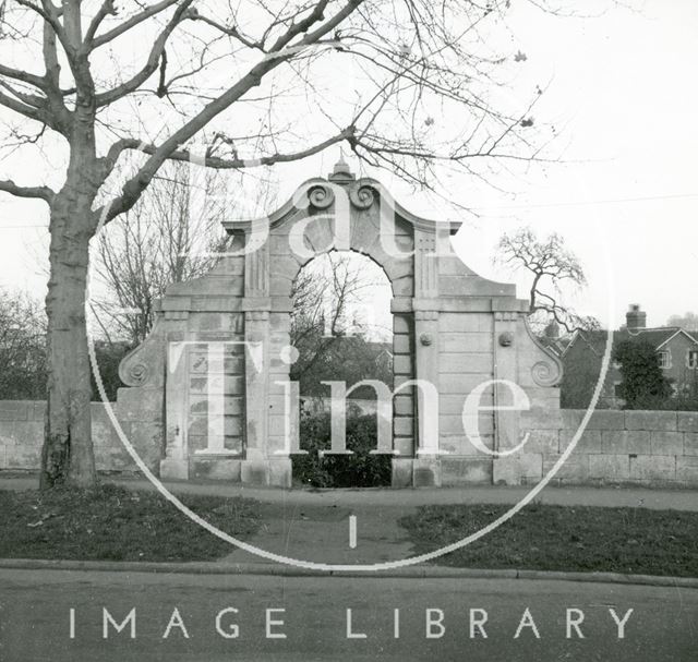 Pinch's Folly near Rochford Place, Bathwick Street, Bath 1965