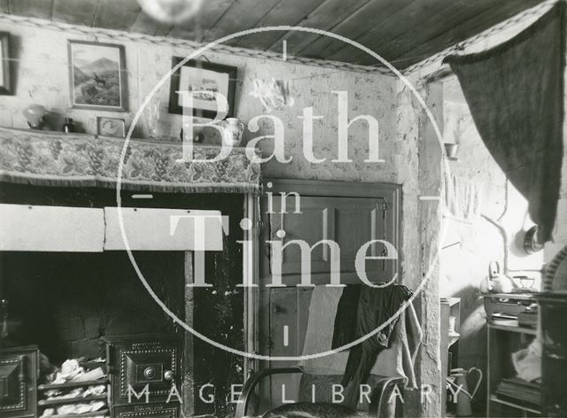 Slum interior, 34, Beechen Cliff Place, Holloway, Bath c.1950