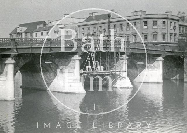 Old Bridge undergoing repairs, Bath c.1960