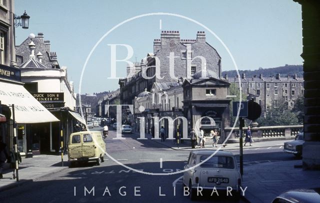 View of Pulteney Bridge from Bridge Street, Bath c.1960