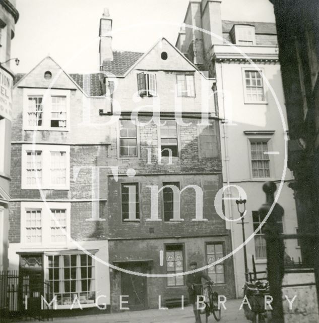 Sally Lunn's House, 4, North Parade Passage (previously Lilliput Alley), Bath c.1940