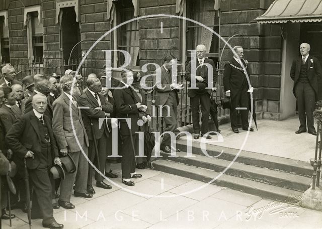 Unveiling memorial tablet to William Smith outside 29, Great Pulteney Street, Bath 1926