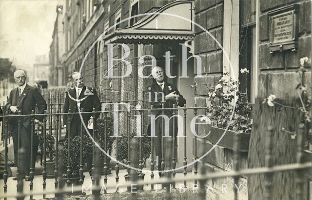 Unveiling memorial tablet to William Smith outside 29, Great Pulteney Street, Bath 1926