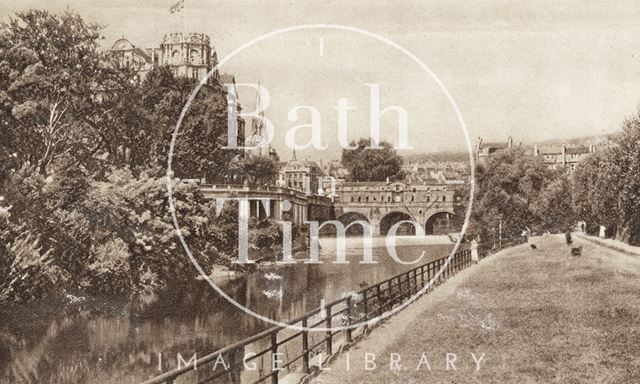 Pulteney Bridge, Empire Hotel and Institution Gardens, Bath c.1930