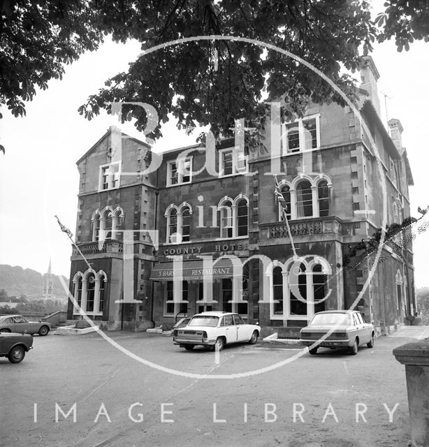 The County Hotel, bar and restaurant, Pulteney Road, Bath 1973