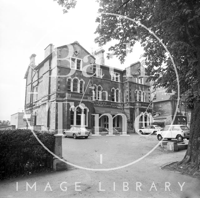 The County Hotel, bar and restaurant, Pulteney Road, Bath 1973