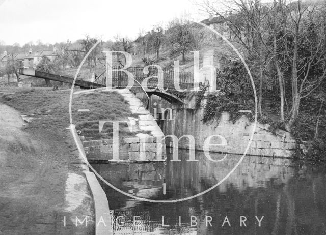 Wash House Lock and bridge, Widcombe, Bath 1956