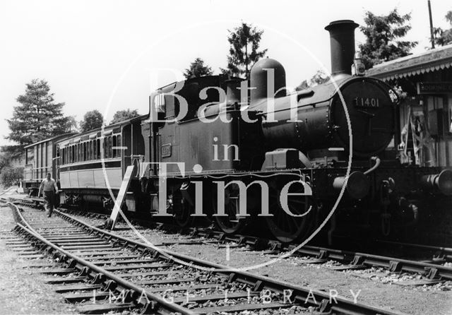 Engine No. 1401 at Monkton Combe Station 1952