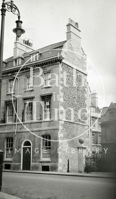 The Chandos Arms, 27, Westgate Buildings (previously Chandos Buildings), Bath c.1965