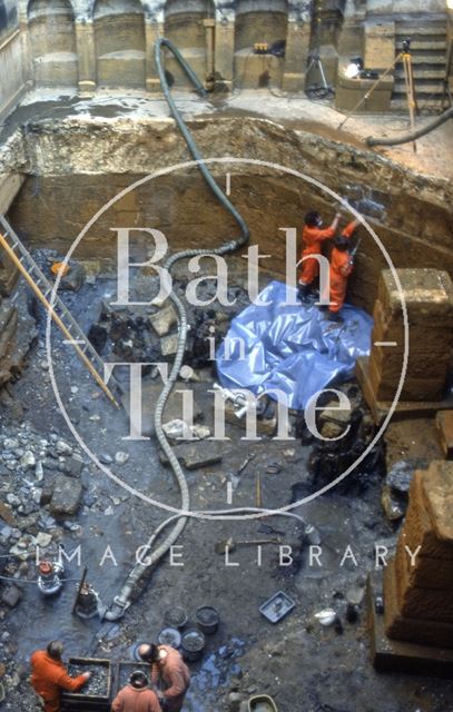 Excavations to Roman reservoir, King's Bath, Bath 1980