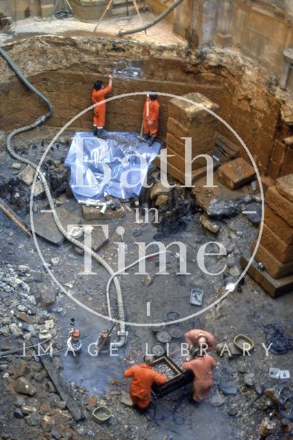 Excavations to Roman reservoir, King's Bath, Bath 1980