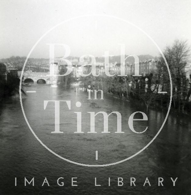 River Avon and Pulteney Bridge in flood, Bath 1966